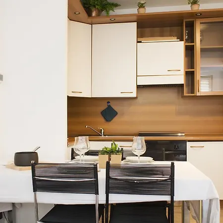 City Center Apartament *